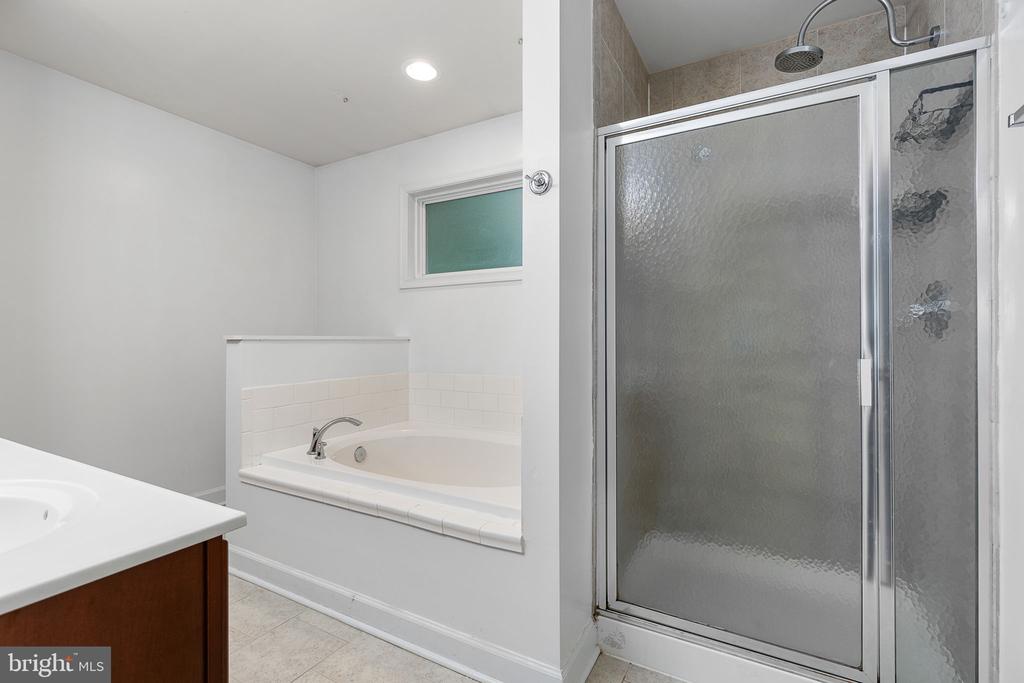 9900 WELLFORD CT, FREDERICKSBURG, Virginia 22407, 3 Bedrooms Bedrooms, ,3 BathroomsBathrooms,Residential,9900 WELLFORD CT,VASP2033366 MLS # VASP2033366