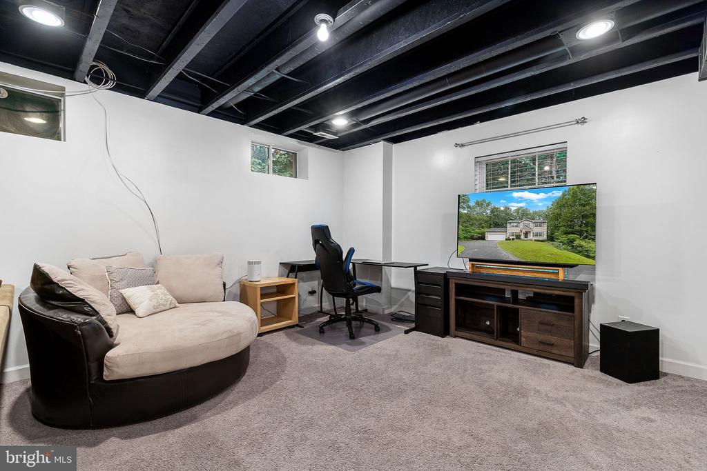 9900 WELLFORD CT, FREDERICKSBURG, Virginia 22407, 3 Bedrooms Bedrooms, ,3 BathroomsBathrooms,Residential,9900 WELLFORD CT,VASP2033366 MLS # VASP2033366