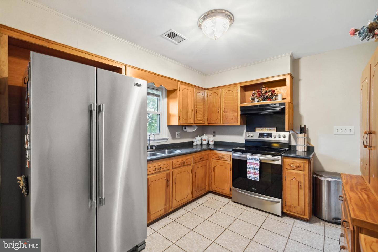 350 POORHOUSE RD, WINCHESTER, Virginia 22603, 3 Bedrooms Bedrooms, ,2 BathroomsBathrooms,Residential,For sale,350 POORHOUSE RD,VAFV2034196 MLS # VAFV2034196