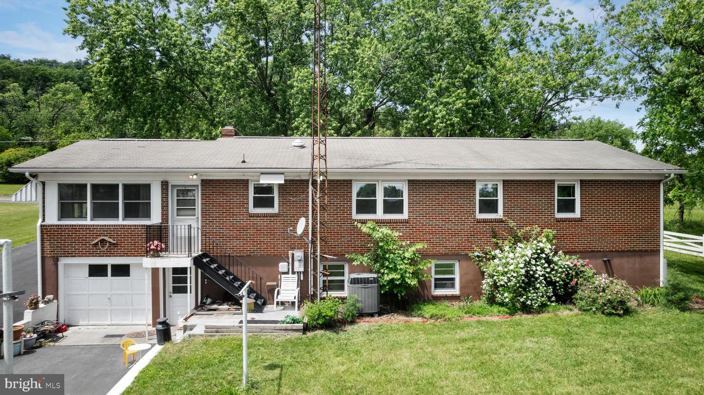 350 POORHOUSE RD, WINCHESTER, Virginia 22603, 3 Bedrooms Bedrooms, ,2 BathroomsBathrooms,Residential,For sale,350 POORHOUSE RD,VAFV2034196 MLS # VAFV2034196