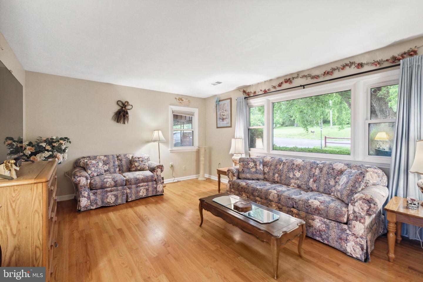 350 POORHOUSE RD, WINCHESTER, Virginia 22603, 3 Bedrooms Bedrooms, ,2 BathroomsBathrooms,Residential,For sale,350 POORHOUSE RD,VAFV2034196 MLS # VAFV2034196