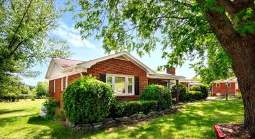 350 POORHOUSE RD, WINCHESTER, Virginia 22603, 3 Bedrooms Bedrooms, ,2 BathroomsBathrooms,Residential,For sale,350 POORHOUSE RD,VAFV2034196 MLS # VAFV2034196