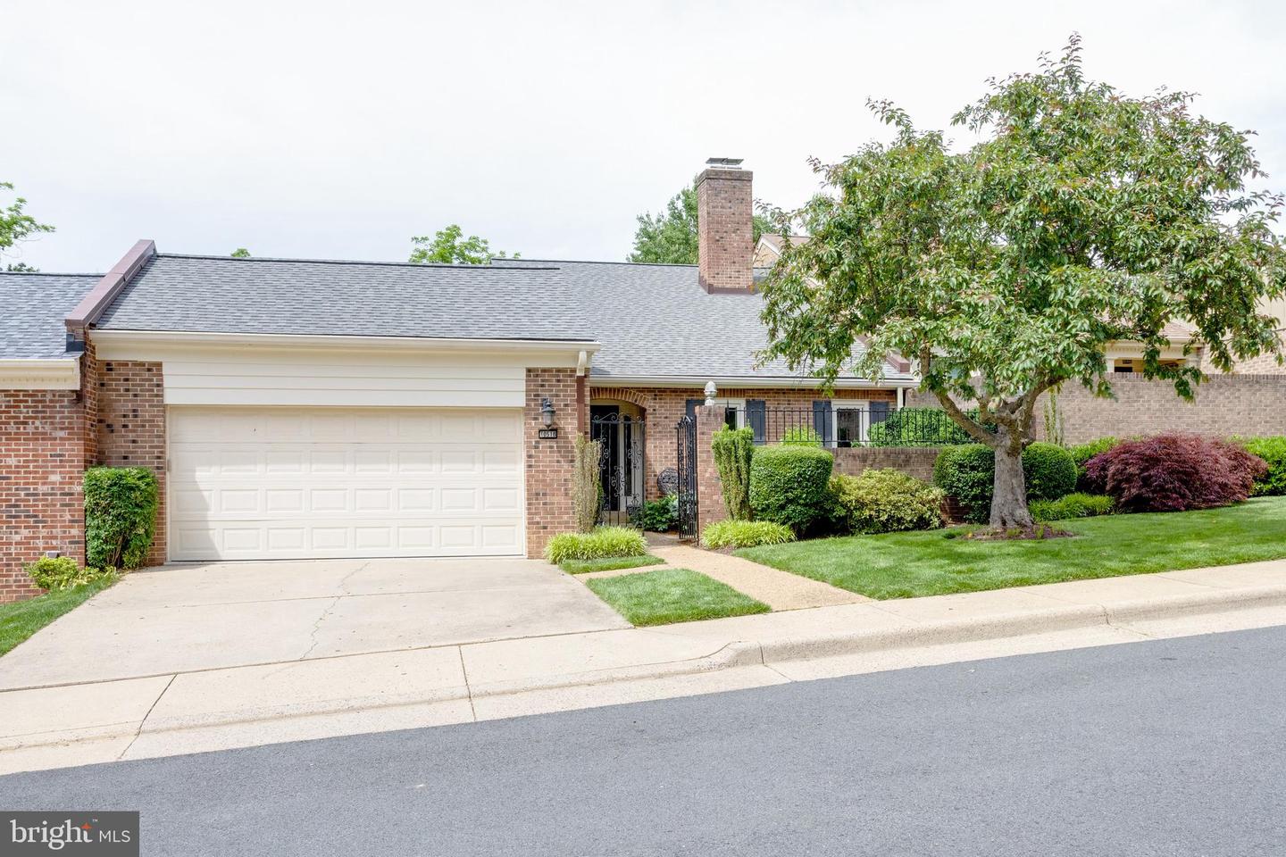 10518 MEADOW BRIDGE LN, FAIRFAX, Virginia 22030, 4 Bedrooms Bedrooms, ,3 BathroomsBathrooms,Residential,For sale,10518 MEADOW BRIDGE LN,VAFC2006324 MLS # VAFC2006324