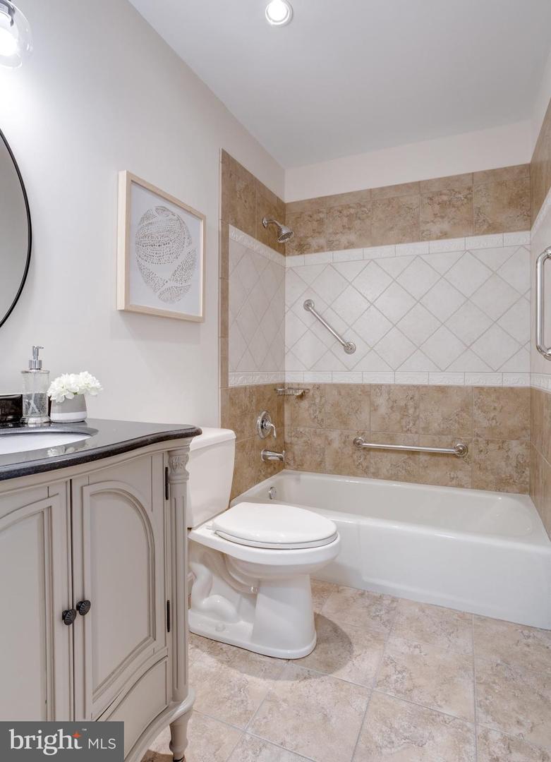 10518 MEADOW BRIDGE LN, FAIRFAX, Virginia 22030, 4 Bedrooms Bedrooms, ,3 BathroomsBathrooms,Residential,For sale,10518 MEADOW BRIDGE LN,VAFC2006324 MLS # VAFC2006324