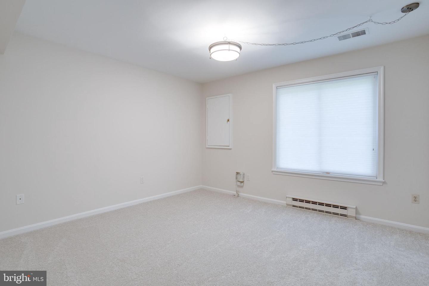 10518 MEADOW BRIDGE LN, FAIRFAX, Virginia 22030, 4 Bedrooms Bedrooms, ,3 BathroomsBathrooms,Residential,For sale,10518 MEADOW BRIDGE LN,VAFC2006324 MLS # VAFC2006324