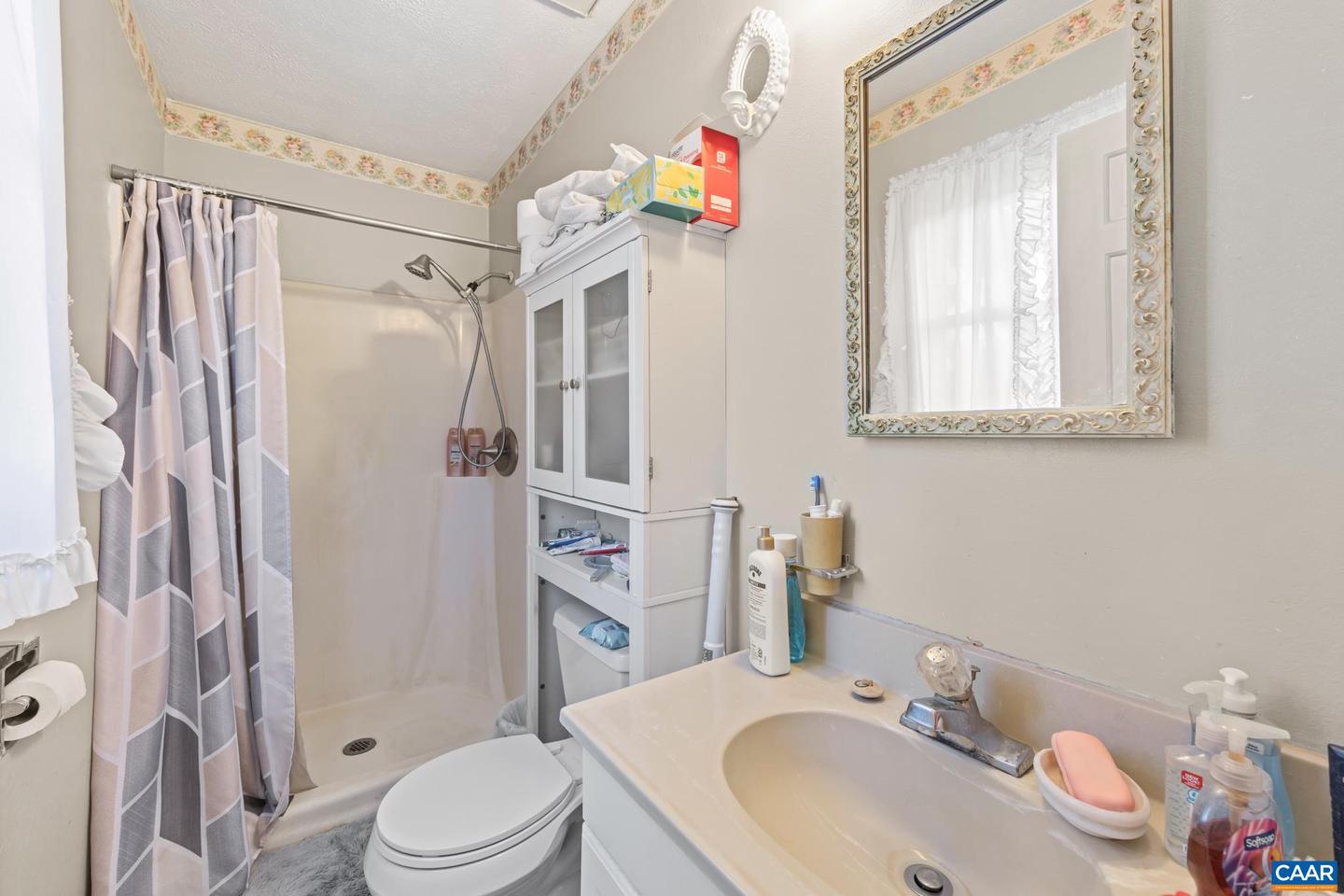 186 SUNSET DR, STANARDSVILLE, Virginia 22973, 3 Bedrooms Bedrooms, ,2 BathroomsBathrooms,Residential,For sale,186 SUNSET DR,664604 MLS # 664604