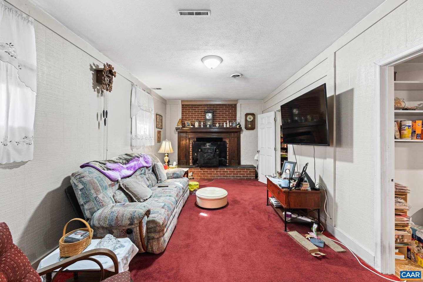 186 SUNSET DR, STANARDSVILLE, Virginia 22973, 3 Bedrooms Bedrooms, ,2 BathroomsBathrooms,Residential,For sale,186 SUNSET DR,664604 MLS # 664604