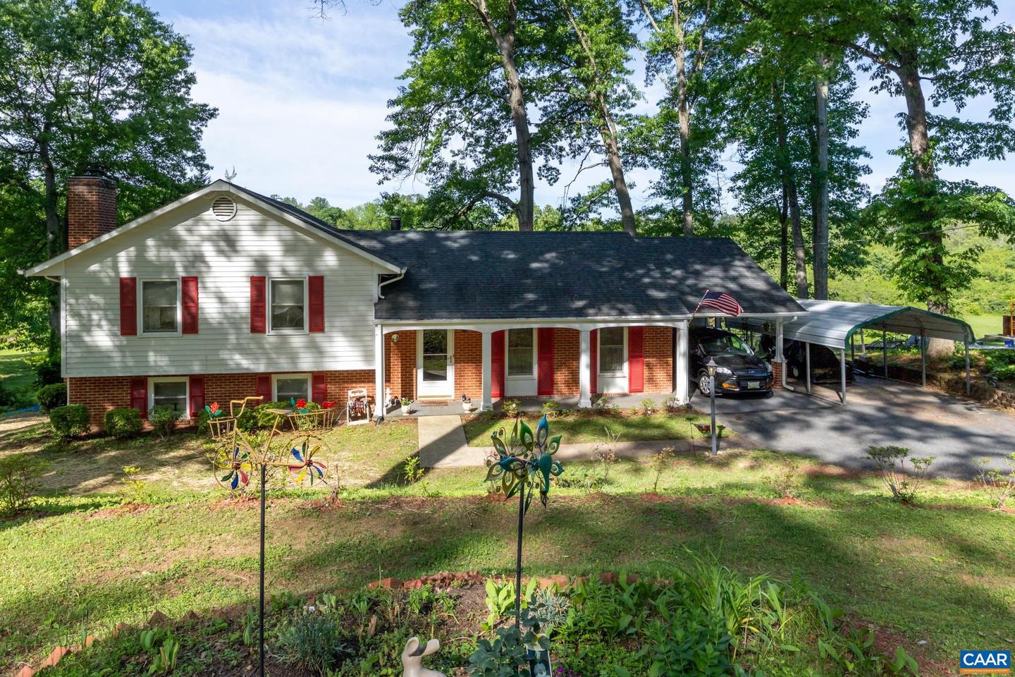186 SUNSET DR, STANARDSVILLE, Virginia 22973, 3 Bedrooms Bedrooms, ,2 BathroomsBathrooms,Residential,For sale,186 SUNSET DR,664604 MLS # 664604