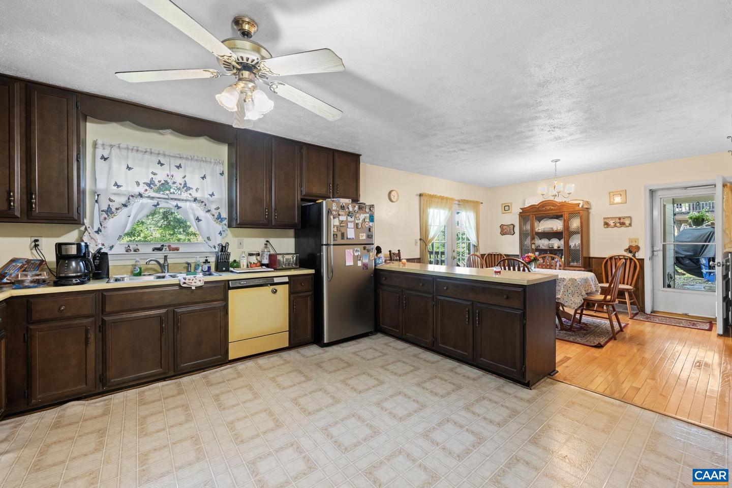186 SUNSET DR, STANARDSVILLE, Virginia 22973, 3 Bedrooms Bedrooms, ,2 BathroomsBathrooms,Residential,For sale,186 SUNSET DR,664604 MLS # 664604