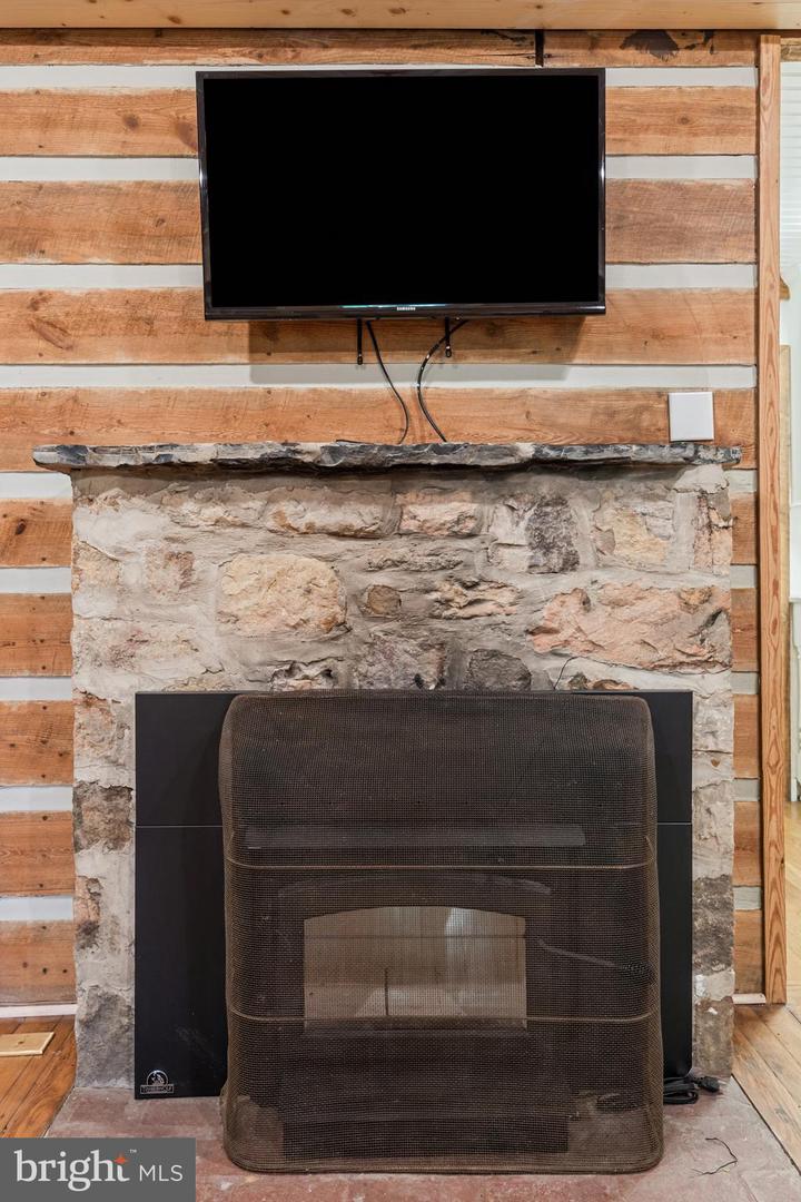 935 RIVER LODGE RD, LURAY, Virginia 22835, 2 Bedrooms Bedrooms, 3 Rooms Rooms,1 BathroomBathrooms,Residential,For sale,935 RIVER LODGE RD,VAPA2004916 MLS # VAPA2004916
