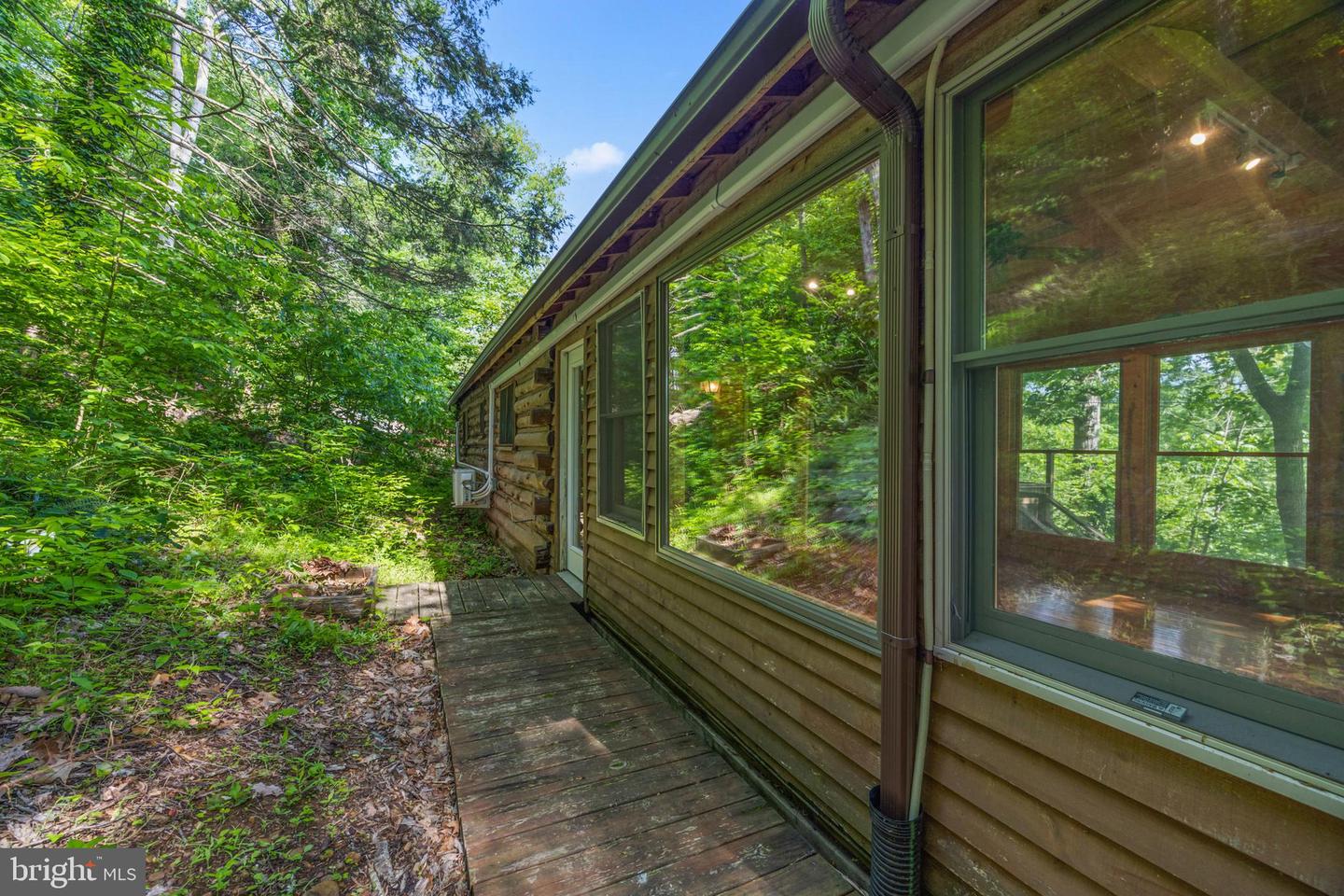 935 RIVER LODGE RD, LURAY, Virginia 22835, 2 Bedrooms Bedrooms, 3 Rooms Rooms,1 BathroomBathrooms,Residential,For sale,935 RIVER LODGE RD,VAPA2004916 MLS # VAPA2004916