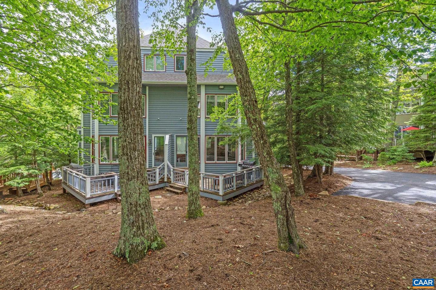 23 TRILLIUM CLOSE, WINTERGREEN RESORT, Virginia 22967, 4 Bedrooms Bedrooms, ,3 BathroomsBathrooms,Residential,For sale,23 TRILLIUM CLOSE,664635 MLS # 664635