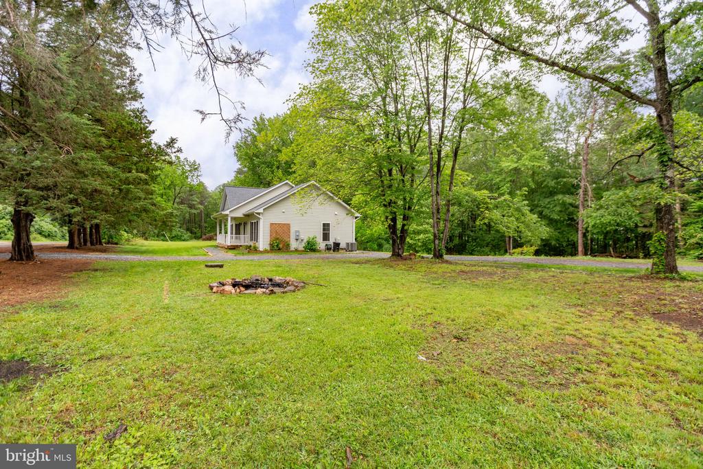 10701 THOMPSON LN, SPOTSYLVANIA, Virginia 22551, 3 Bedrooms Bedrooms, ,2 BathroomsBathrooms,Residential,10701 THOMPSON LN,VASP2033412 MLS # VASP2033412