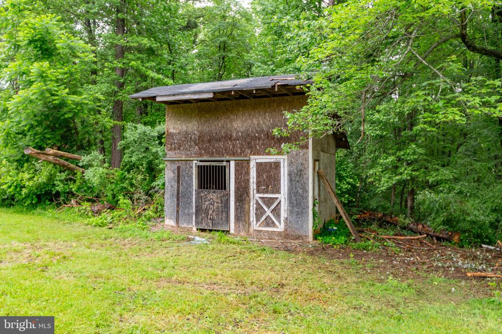 10701 THOMPSON LN, SPOTSYLVANIA, Virginia 22551, 3 Bedrooms Bedrooms, ,2 BathroomsBathrooms,Residential,10701 THOMPSON LN,VASP2033412 MLS # VASP2033412