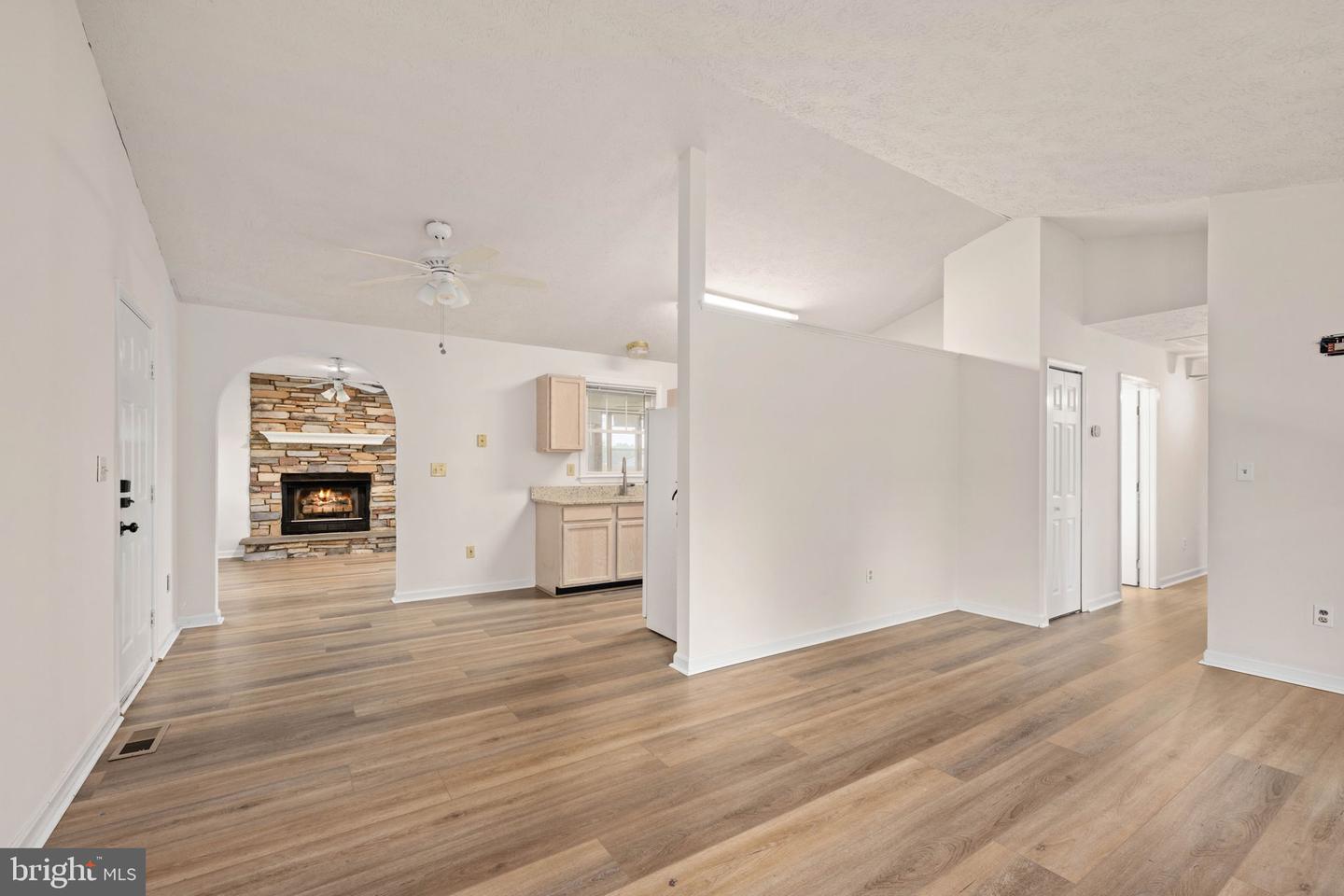11810 FALCON RIDGE DR, FREDERICKSBURG, Virginia 22407, 3 Bedrooms Bedrooms, 6 Rooms Rooms,2 BathroomsBathrooms,Residential,For sale,11810 FALCON RIDGE DR,VASP2033244 MLS # VASP2033244