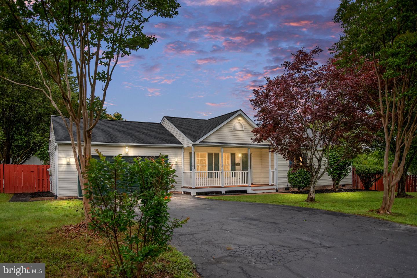 11810 FALCON RIDGE DR, FREDERICKSBURG, Virginia 22407, 3 Bedrooms Bedrooms, 6 Rooms Rooms,2 BathroomsBathrooms,Residential,For sale,11810 FALCON RIDGE DR,VASP2033244 MLS # VASP2033244