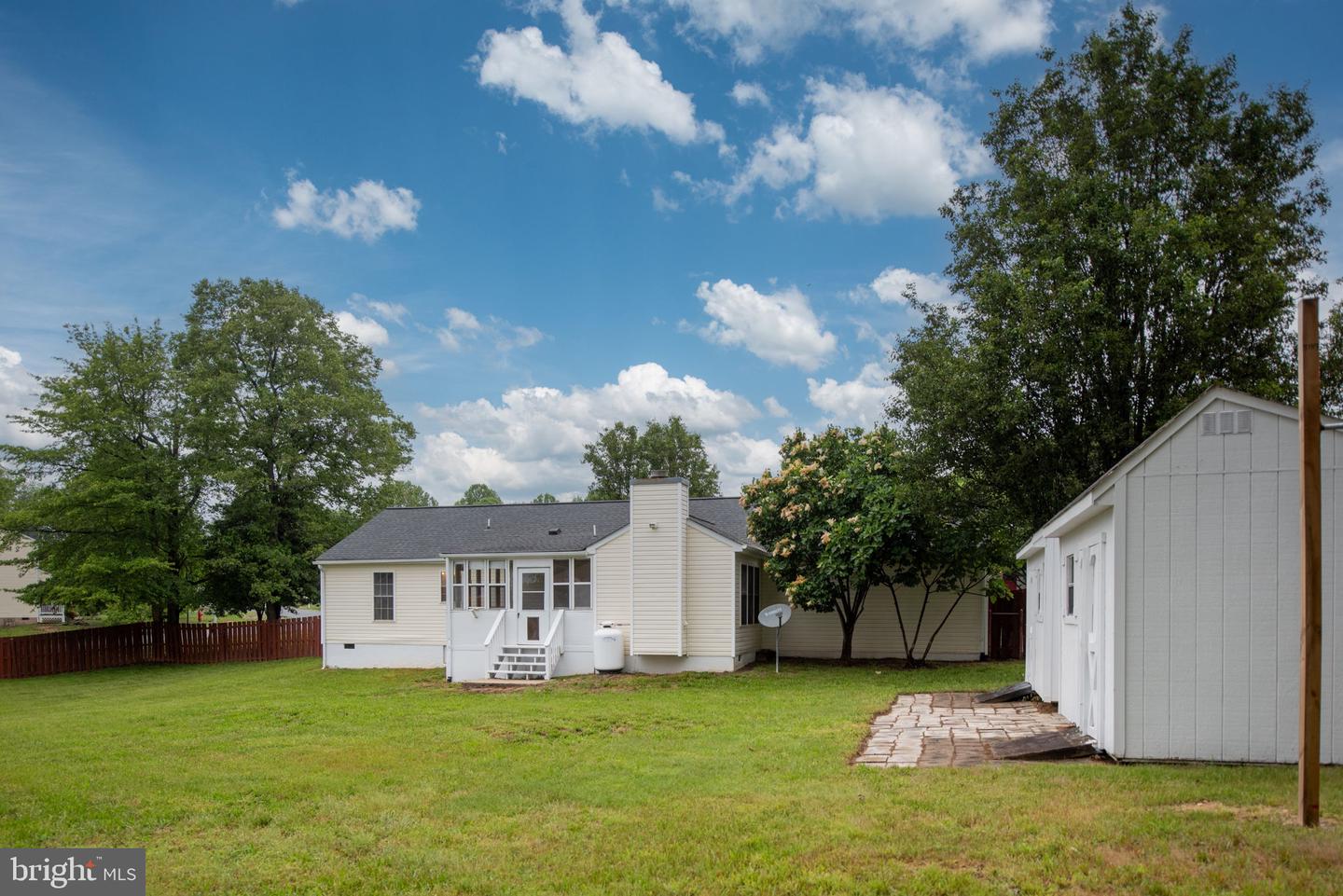 11810 FALCON RIDGE DR, FREDERICKSBURG, Virginia 22407, 3 Bedrooms Bedrooms, 6 Rooms Rooms,2 BathroomsBathrooms,Residential,For sale,11810 FALCON RIDGE DR,VASP2033244 MLS # VASP2033244