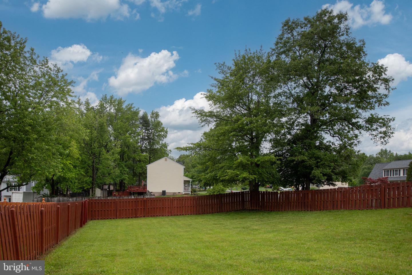 11810 FALCON RIDGE DR, FREDERICKSBURG, Virginia 22407, 3 Bedrooms Bedrooms, 6 Rooms Rooms,2 BathroomsBathrooms,Residential,For sale,11810 FALCON RIDGE DR,VASP2033244 MLS # VASP2033244