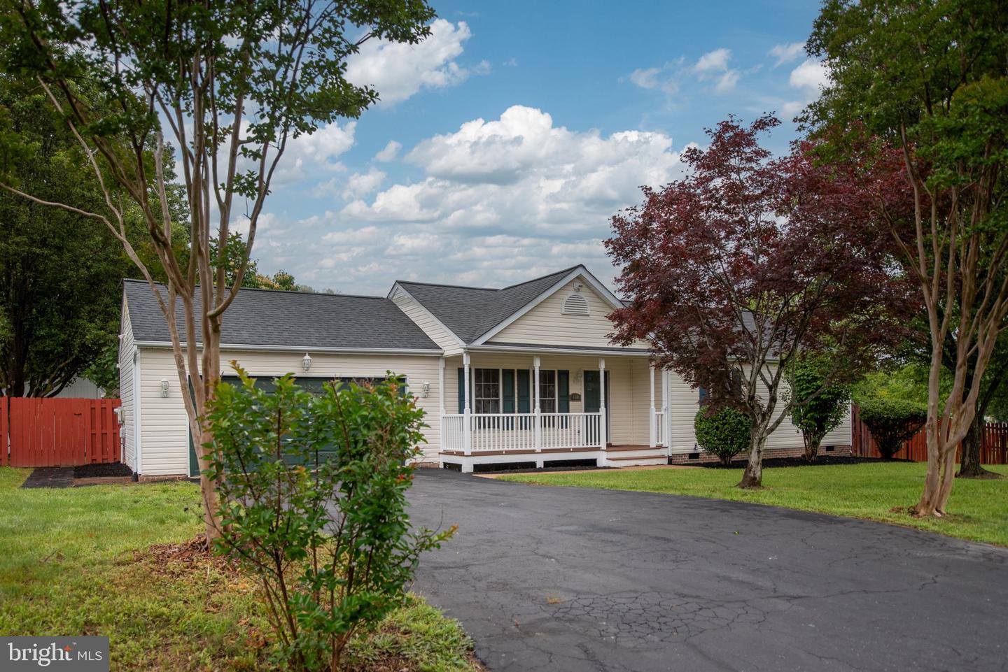 11810 FALCON RIDGE DR, FREDERICKSBURG, Virginia 22407, 3 Bedrooms Bedrooms, 6 Rooms Rooms,2 BathroomsBathrooms,Residential,For sale,11810 FALCON RIDGE DR,VASP2033244 MLS # VASP2033244