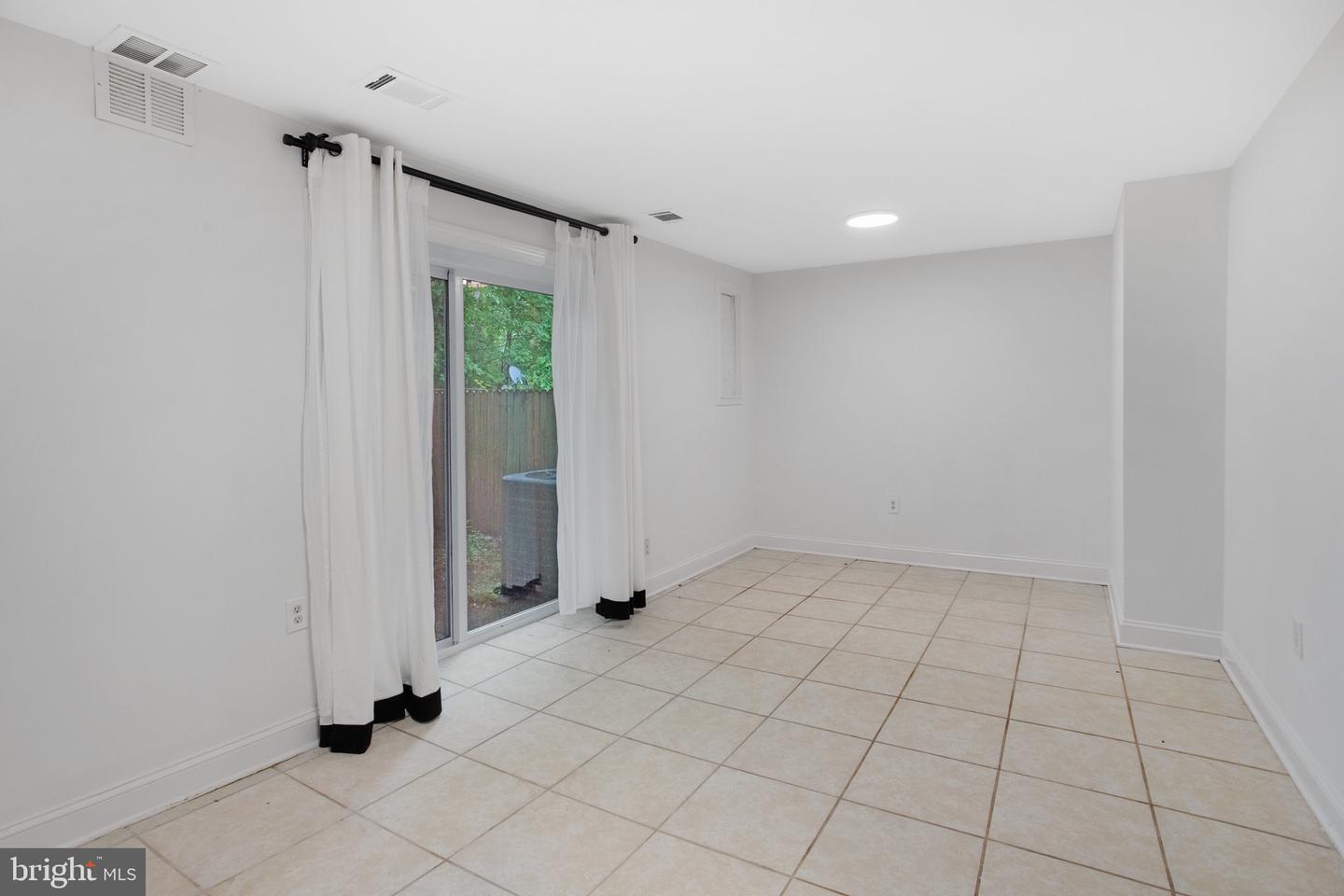 54 AUSTIN RUN BLVD, STAFFORD, Virginia 22554, 3 Bedrooms Bedrooms, ,3 BathroomsBathrooms,Residential,For sale,54 AUSTIN RUN BLVD,VAST2039006 MLS # VAST2039006