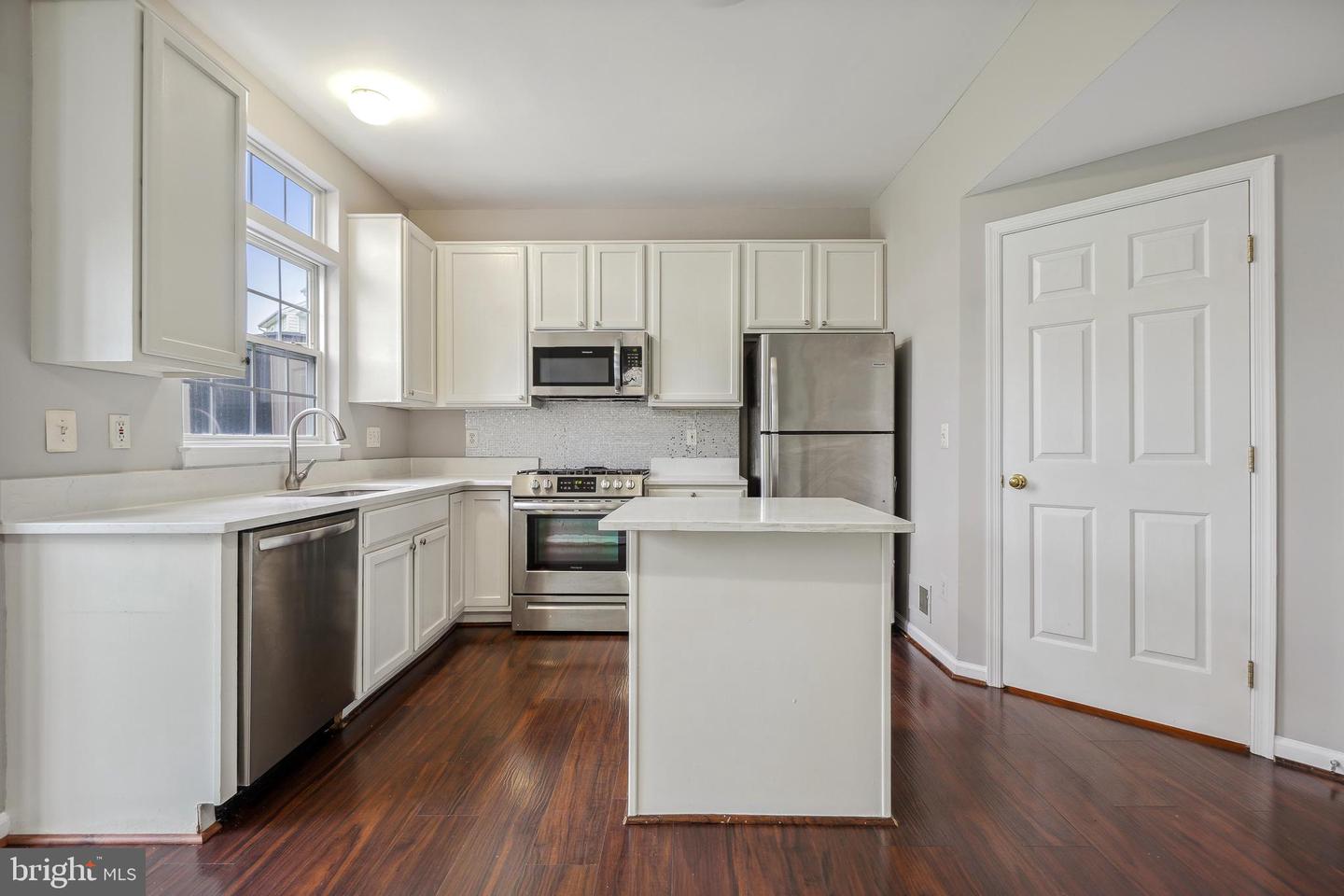 20915 KILLAWOG TER, ASHBURN, Virginia 20147, 3 Bedrooms Bedrooms, ,3 BathroomsBathrooms,Residential,For sale,20915 KILLAWOG TER,VALO2097292 MLS # VALO2097292