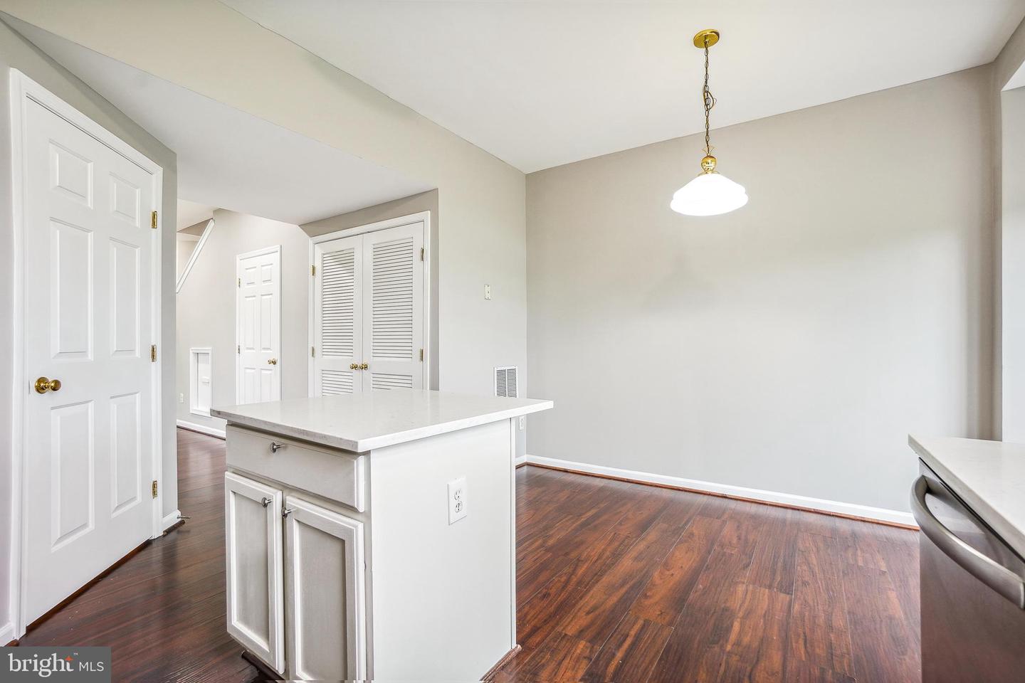 20915 KILLAWOG TER, ASHBURN, Virginia 20147, 3 Bedrooms Bedrooms, ,3 BathroomsBathrooms,Residential,For sale,20915 KILLAWOG TER,VALO2097292 MLS # VALO2097292