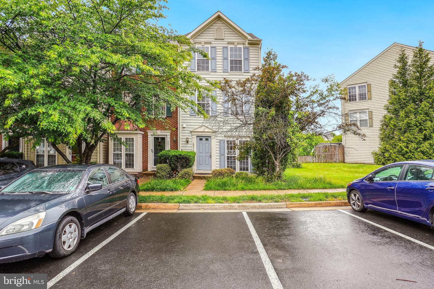 20915 KILLAWOG TER, ASHBURN, Virginia 20147, 3 Bedrooms Bedrooms, ,3 BathroomsBathrooms,Residential,For sale,20915 KILLAWOG TER,VALO2097292 MLS # VALO2097292
