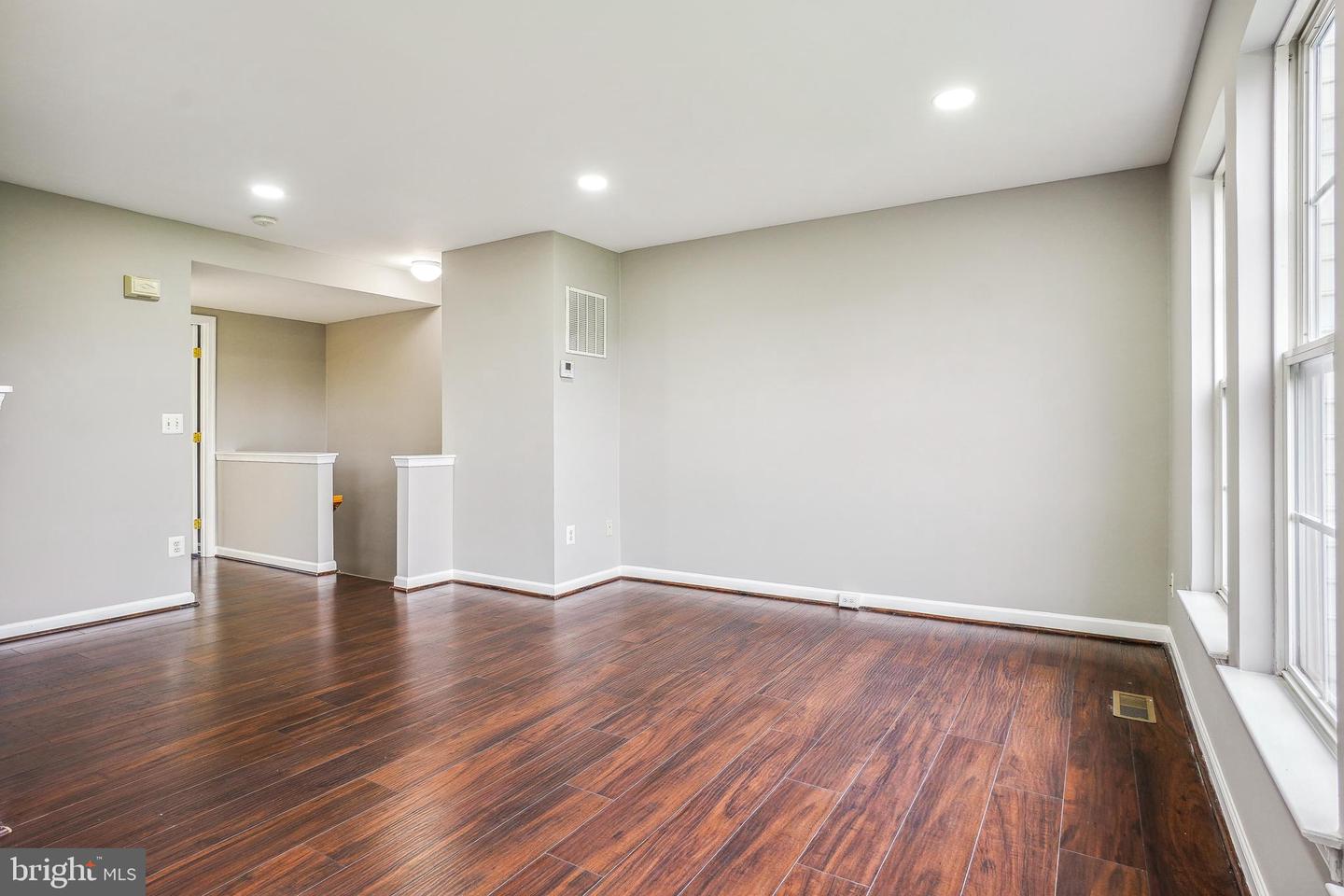 20915 KILLAWOG TER, ASHBURN, Virginia 20147, 3 Bedrooms Bedrooms, ,3 BathroomsBathrooms,Residential,For sale,20915 KILLAWOG TER,VALO2097292 MLS # VALO2097292