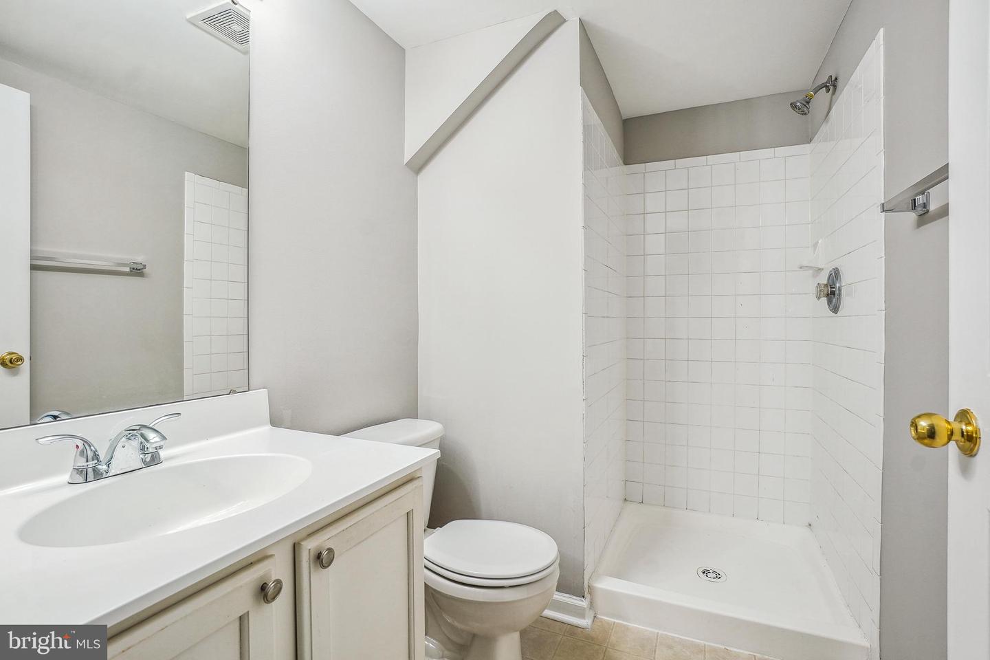 20915 KILLAWOG TER, ASHBURN, Virginia 20147, 3 Bedrooms Bedrooms, ,3 BathroomsBathrooms,Residential,For sale,20915 KILLAWOG TER,VALO2097292 MLS # VALO2097292