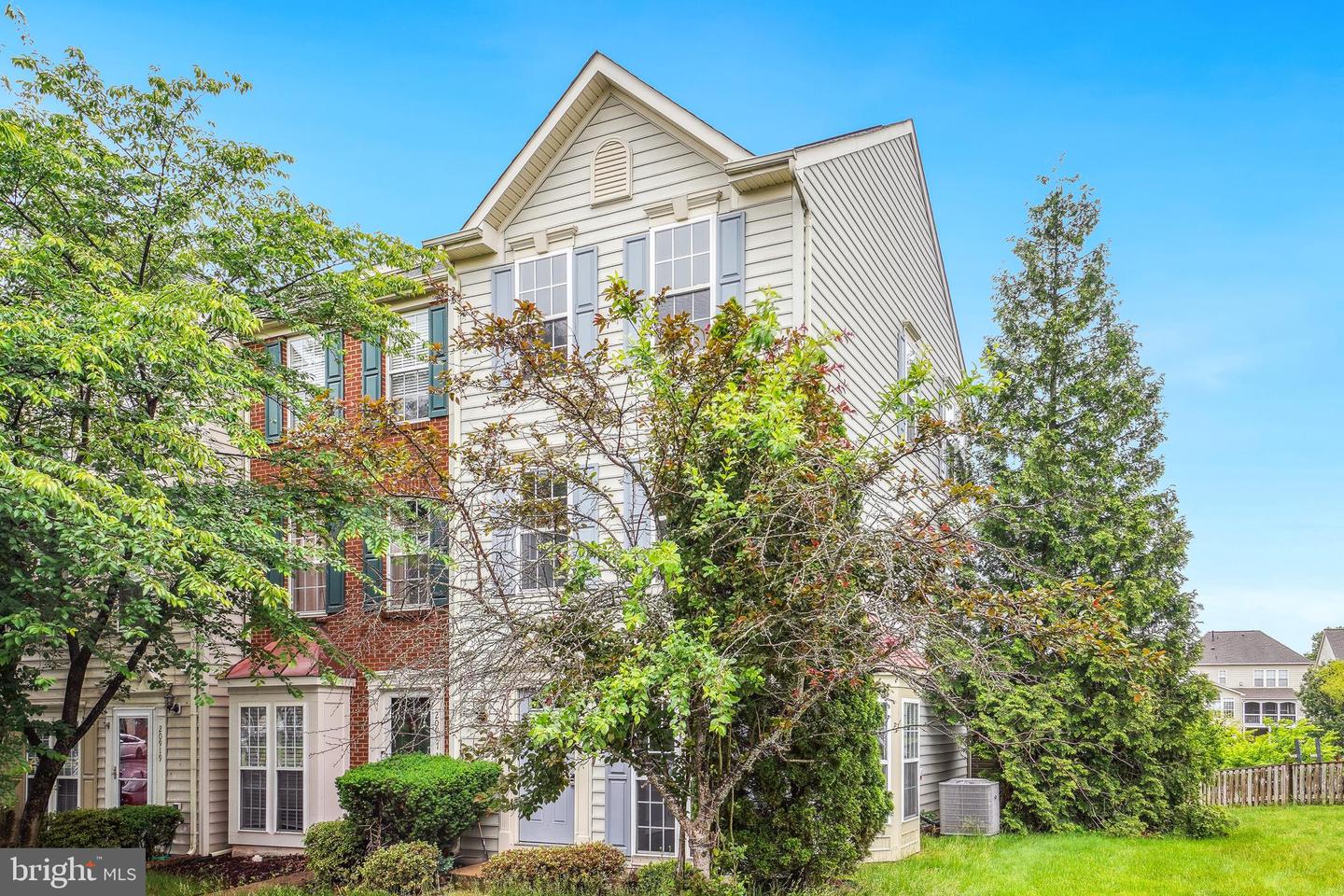 20915 KILLAWOG TER, ASHBURN, Virginia 20147, 3 Bedrooms Bedrooms, ,3 BathroomsBathrooms,Residential,For sale,20915 KILLAWOG TER,VALO2097292 MLS # VALO2097292