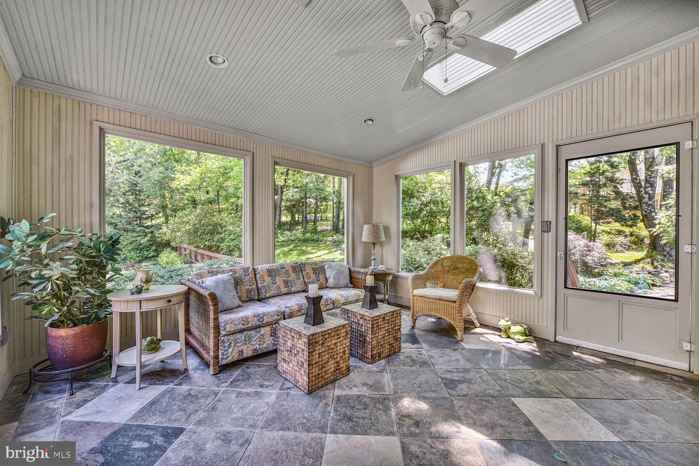 981 OLD HOLLY DR, GREAT FALLS, Virginia 22066, 5 Bedrooms Bedrooms, ,3 BathroomsBathrooms,Residential,For sale,981 OLD HOLLY DR,VAFX2242086 MLS # VAFX2242086