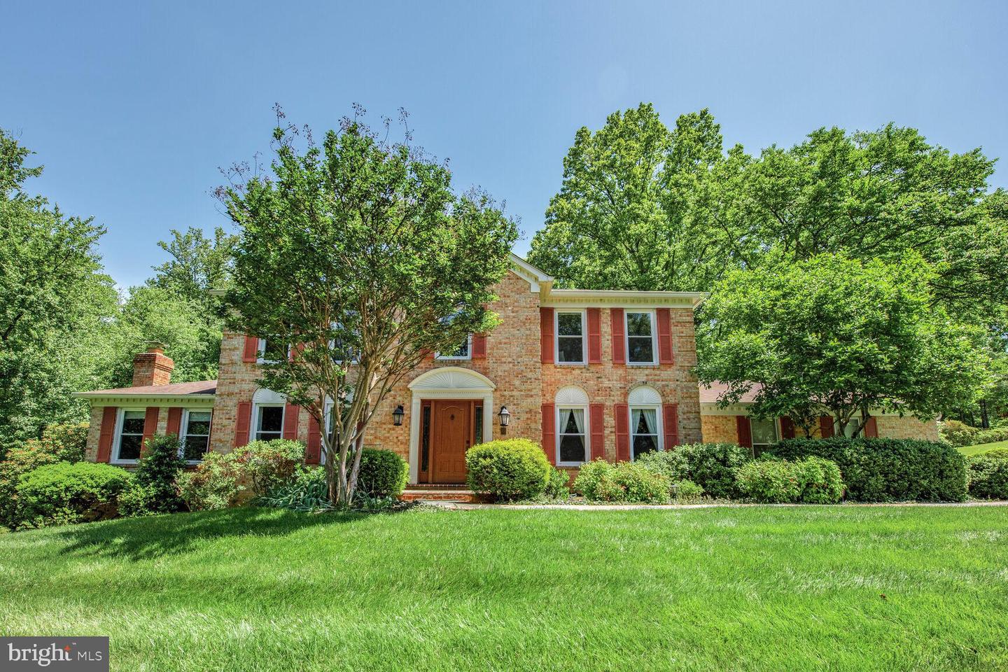 981 OLD HOLLY DR, GREAT FALLS, Virginia 22066, 5 Bedrooms Bedrooms, ,3 BathroomsBathrooms,Residential,For sale,981 OLD HOLLY DR,VAFX2242086 MLS # VAFX2242086