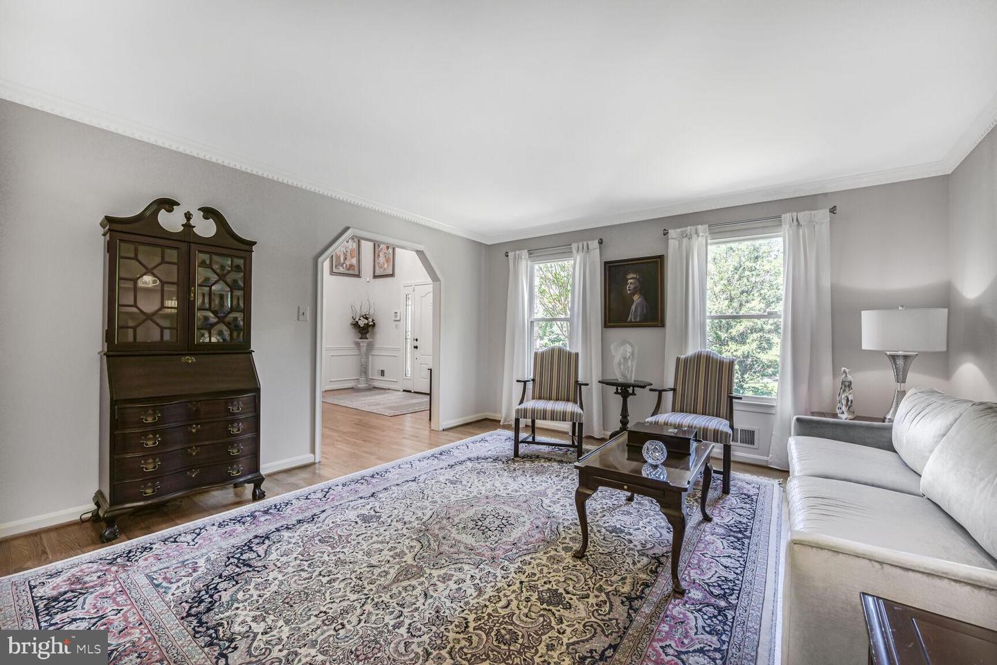 981 OLD HOLLY DR, GREAT FALLS, Virginia 22066, 5 Bedrooms Bedrooms, ,3 BathroomsBathrooms,Residential,For sale,981 OLD HOLLY DR,VAFX2242086 MLS # VAFX2242086