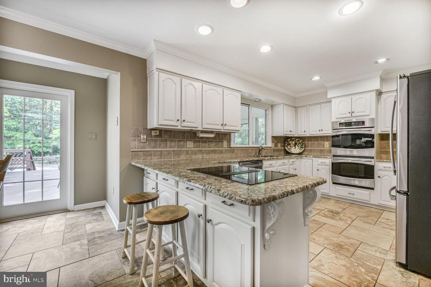 981 OLD HOLLY DR, GREAT FALLS, Virginia 22066, 5 Bedrooms Bedrooms, ,3 BathroomsBathrooms,Residential,For sale,981 OLD HOLLY DR,VAFX2242086 MLS # VAFX2242086