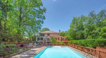 981 OLD HOLLY DR, GREAT FALLS, Virginia 22066, 5 Bedrooms Bedrooms, ,3 BathroomsBathrooms,Residential,For sale,981 OLD HOLLY DR,VAFX2242086 MLS # VAFX2242086