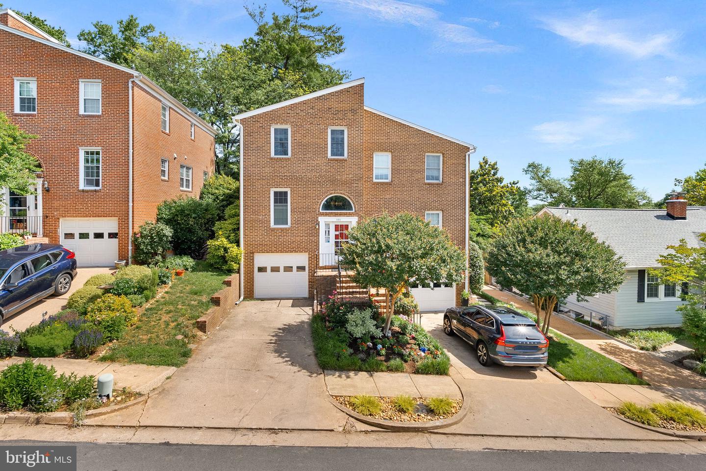 19-A W UHLER AVE, ALEXANDRIA, Virginia 22301, 3 Bedrooms Bedrooms, ,2 BathroomsBathrooms,Residential,For sale,19-A W UHLER AVE,VAAX2045544 MLS # VAAX2045544