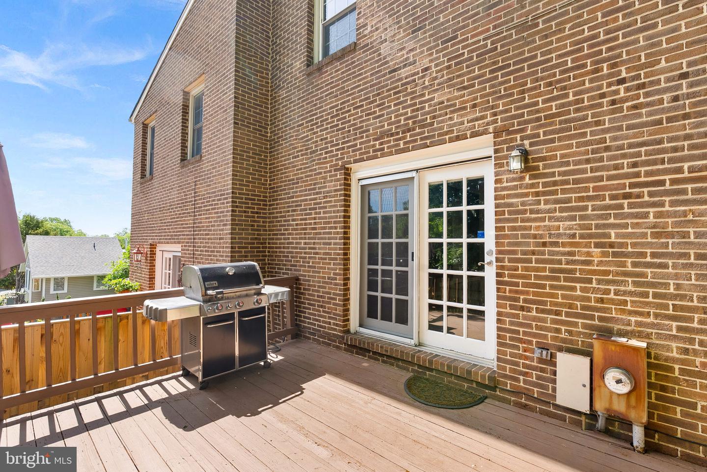 19-A W UHLER AVE, ALEXANDRIA, Virginia 22301, 3 Bedrooms Bedrooms, ,2 BathroomsBathrooms,Residential,For sale,19-A W UHLER AVE,VAAX2045544 MLS # VAAX2045544