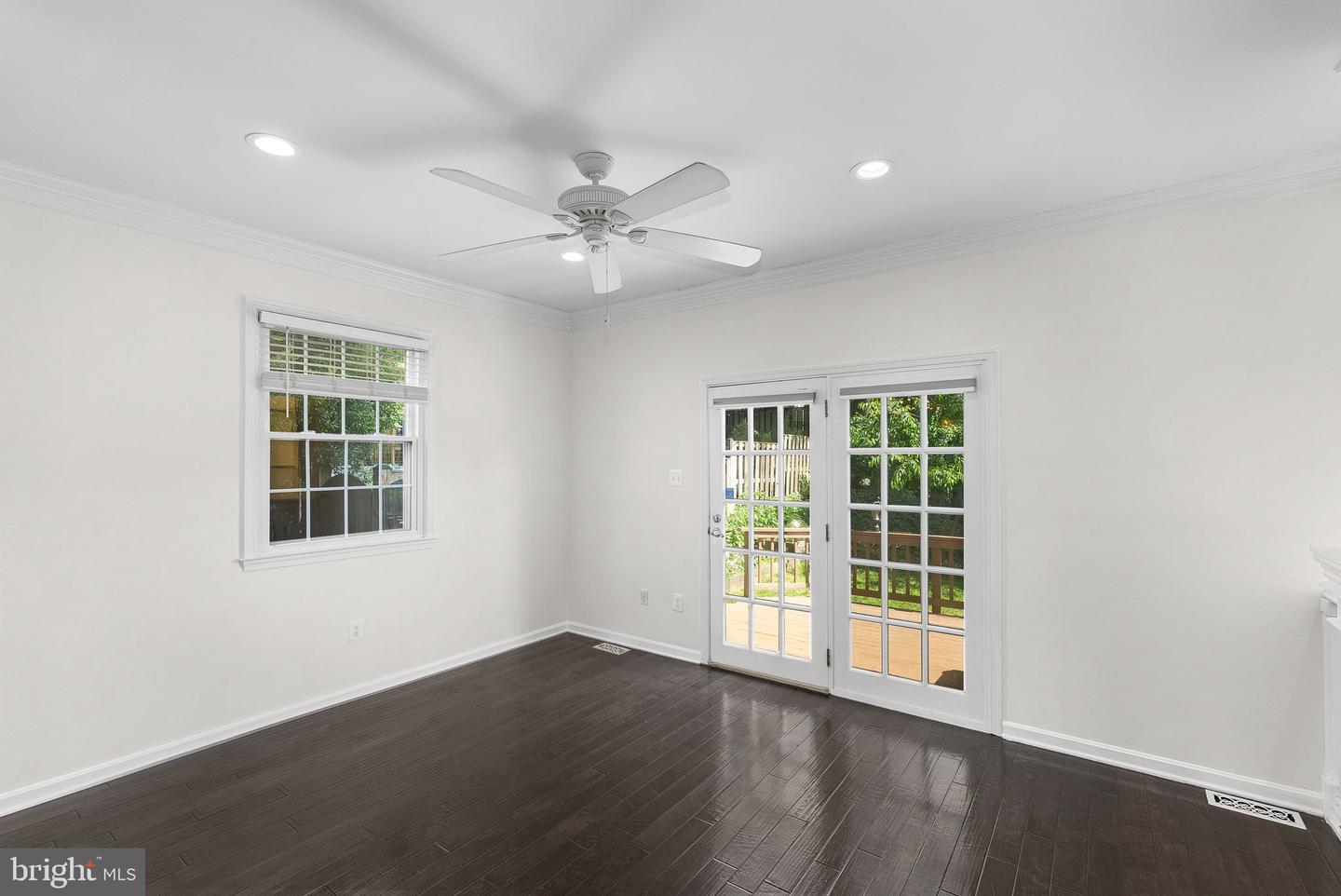 19-A W UHLER AVE, ALEXANDRIA, Virginia 22301, 3 Bedrooms Bedrooms, ,2 BathroomsBathrooms,Residential,For sale,19-A W UHLER AVE,VAAX2045544 MLS # VAAX2045544