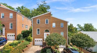 19-A W UHLER AVE, ALEXANDRIA, Virginia 22301, 3 Bedrooms Bedrooms, ,2 BathroomsBathrooms,Residential,For sale,19-A W UHLER AVE,VAAX2045544 MLS # VAAX2045544