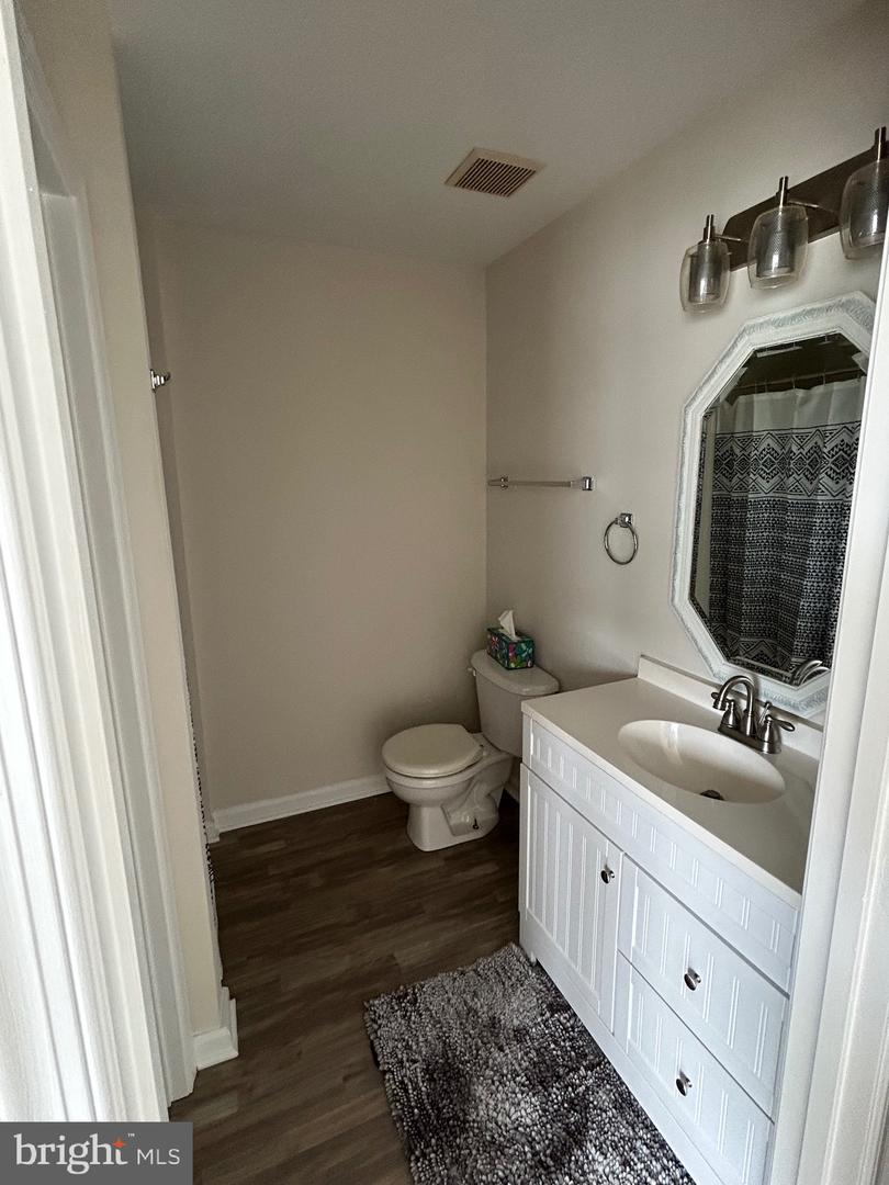 9821 BARTLEY CT, FREDERICKSBURG, Virginia 22408, 3 Bedrooms Bedrooms, ,2 BathroomsBathrooms,Residential,For sale,9821 BARTLEY CT,VASP2033294 MLS # VASP2033294