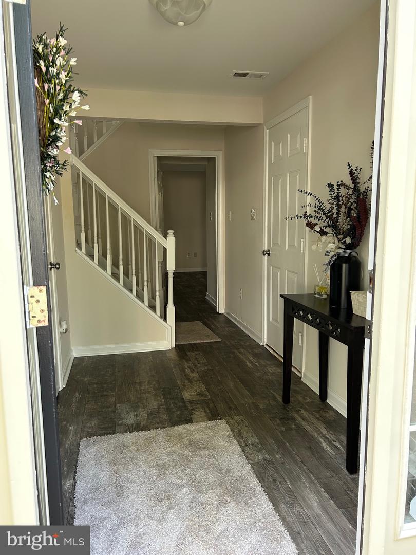 9821 BARTLEY CT, FREDERICKSBURG, Virginia 22408, 3 Bedrooms Bedrooms, ,2 BathroomsBathrooms,Residential,For sale,9821 BARTLEY CT,VASP2033294 MLS # VASP2033294