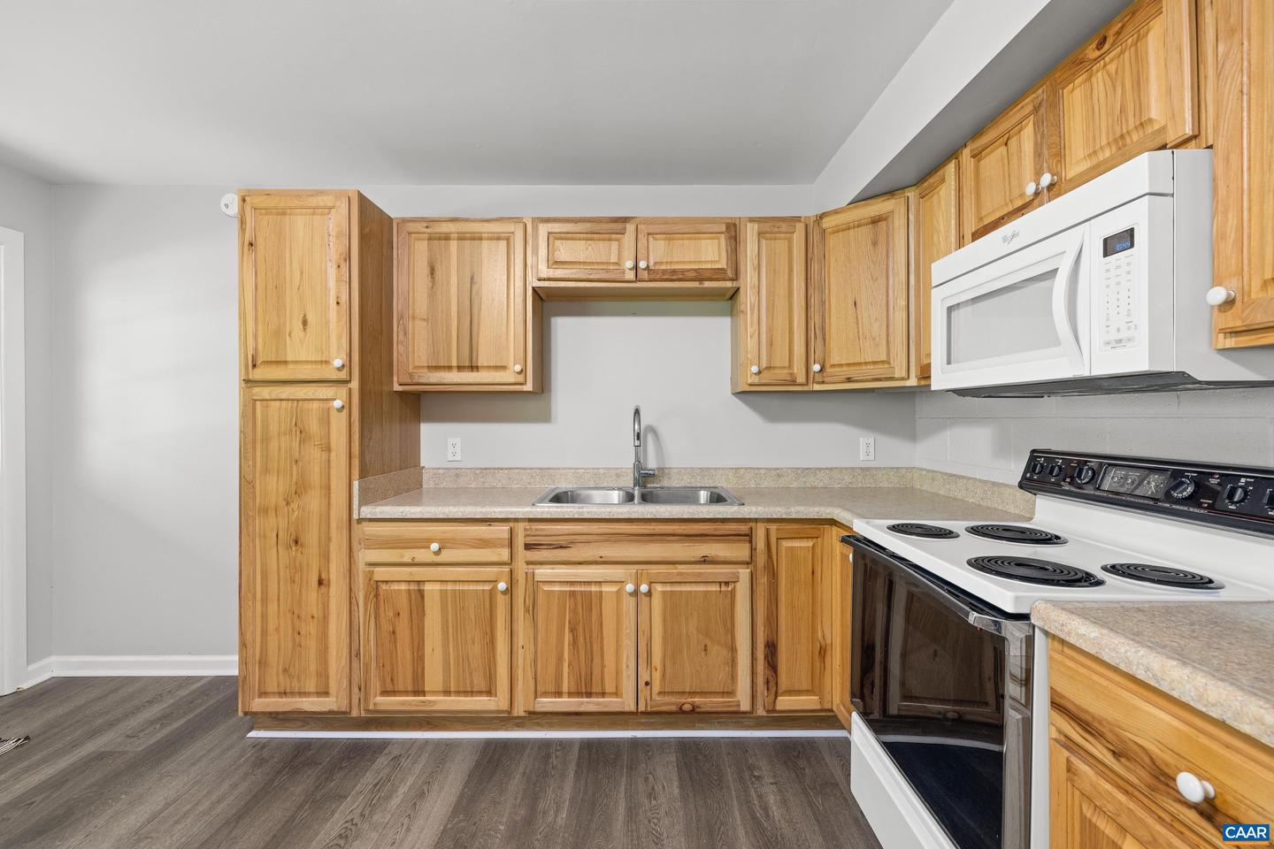 3720 GLENAIRE DR, CHARLOTTESVILLE, Virginia 22901, 5 Bedrooms Bedrooms, ,4 BathroomsBathrooms,Residential,For sale,3720 GLENAIRE DR,664771 MLS # 664771