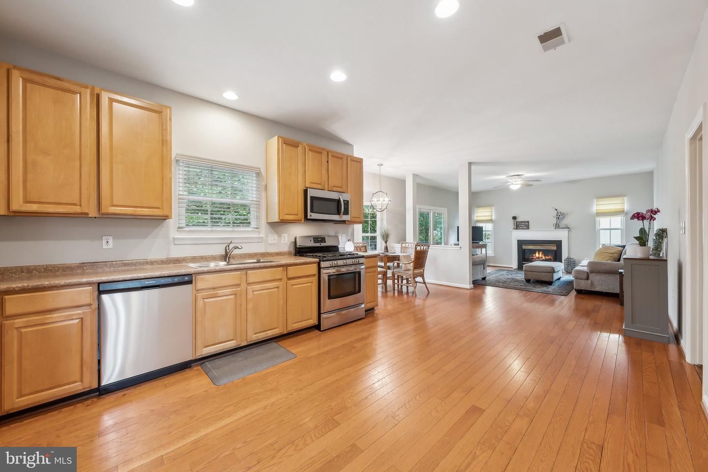 14919 GREENHILL CROSSING DR, HAYMARKET, Virginia 20169, 5 Bedrooms Bedrooms, ,2 BathroomsBathrooms,Residential,For sale,14919 GREENHILL CROSSING DR,VAPW2095208 MLS # VAPW2095208