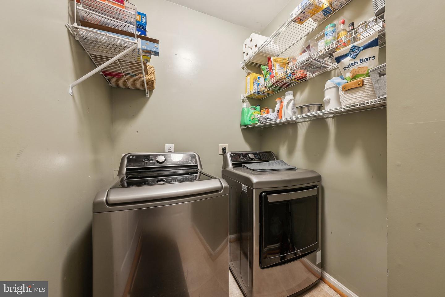 14919 GREENHILL CROSSING DR, HAYMARKET, Virginia 20169, 5 Bedrooms Bedrooms, ,2 BathroomsBathrooms,Residential,For sale,14919 GREENHILL CROSSING DR,VAPW2095208 MLS # VAPW2095208