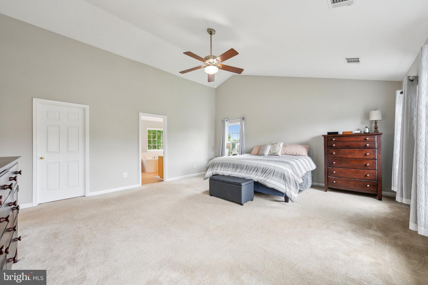14919 GREENHILL CROSSING DR, HAYMARKET, Virginia 20169, 5 Bedrooms Bedrooms, ,2 BathroomsBathrooms,Residential,For sale,14919 GREENHILL CROSSING DR,VAPW2095208 MLS # VAPW2095208