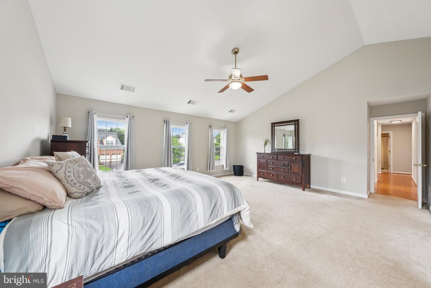 14919 GREENHILL CROSSING DR, HAYMARKET, Virginia 20169, 5 Bedrooms Bedrooms, ,2 BathroomsBathrooms,Residential,For sale,14919 GREENHILL CROSSING DR,VAPW2095208 MLS # VAPW2095208