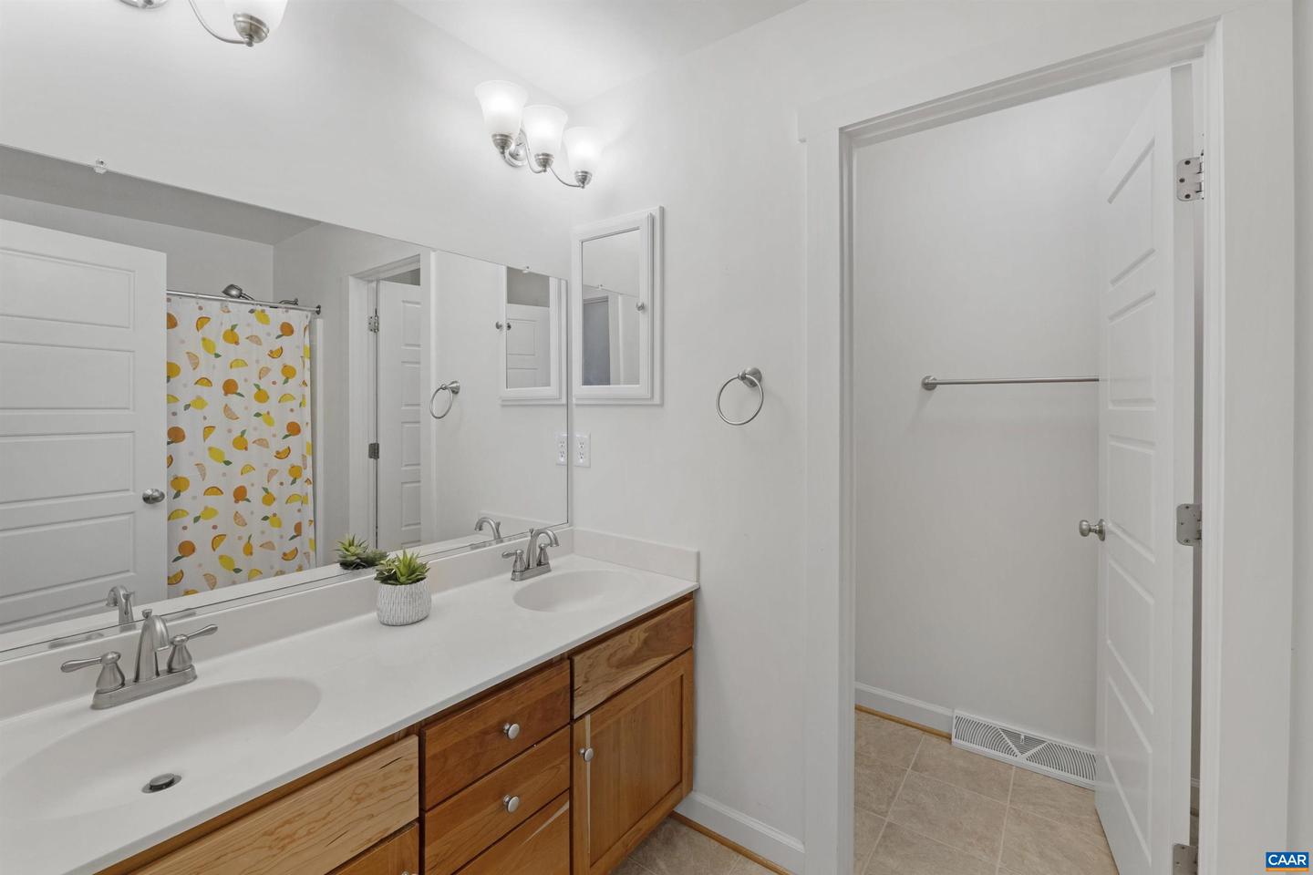 6082 ROTHWELL LN, CROZET, Virginia 22932, 4 Bedrooms Bedrooms, ,2 BathroomsBathrooms,Residential,For sale,6082 ROTHWELL LN,664785 MLS # 664785