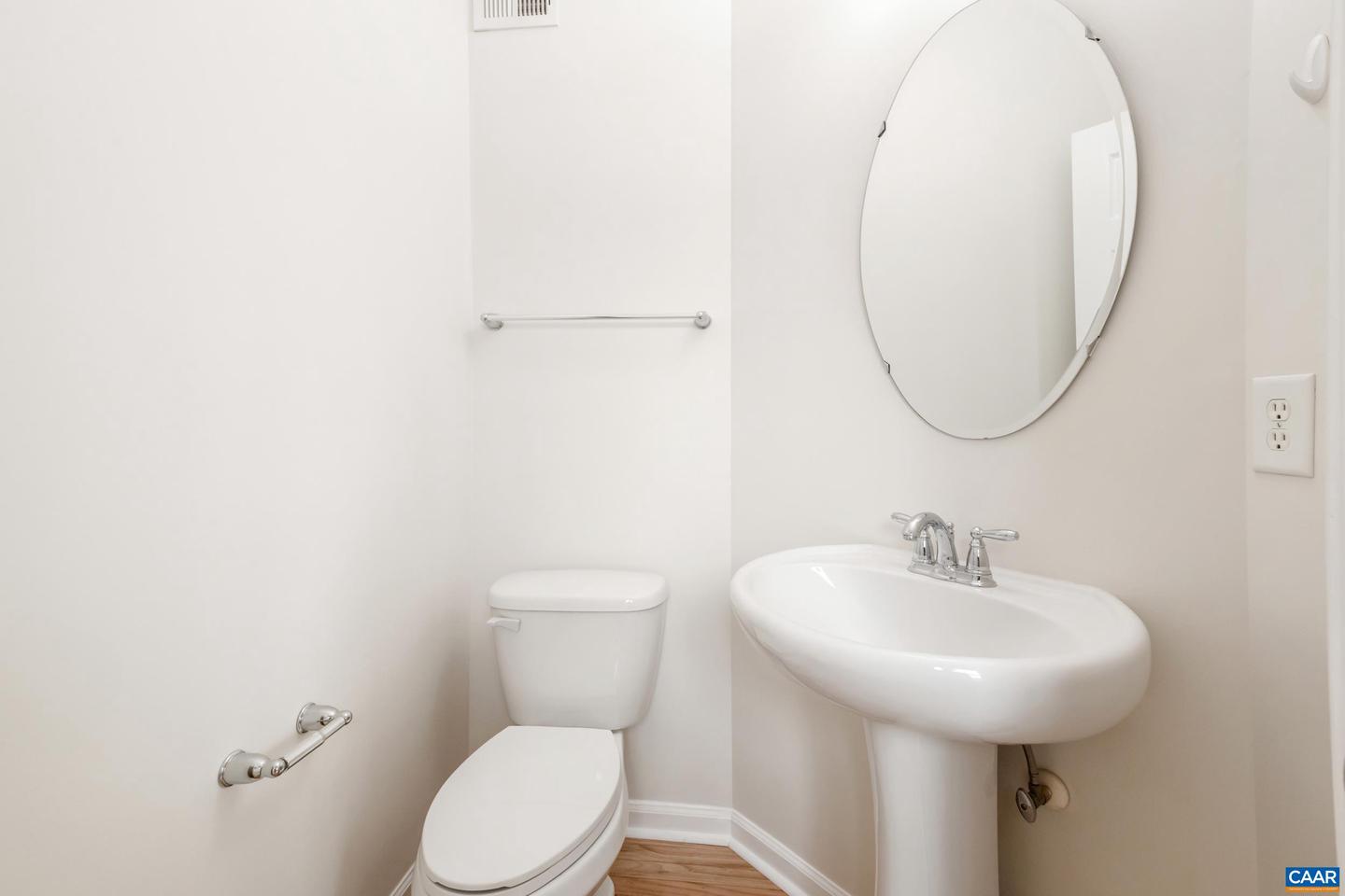 1933 ASHEVILLE DR, CHARLOTTESVILLE, Virginia 22911, 3 Bedrooms Bedrooms, ,2 BathroomsBathrooms,Residential,For sale,1933 ASHEVILLE DR,664788 MLS # 664788
