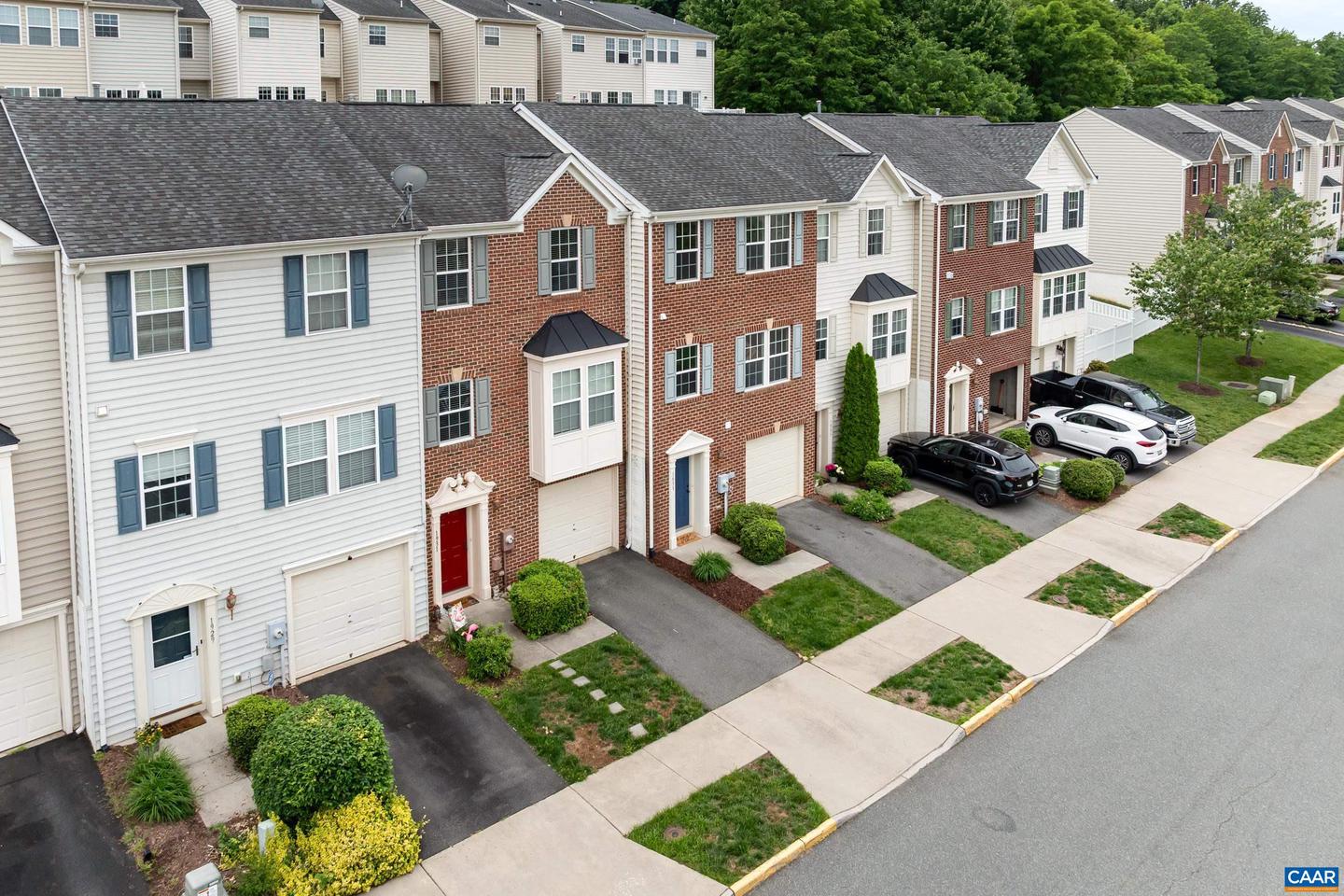 1933 ASHEVILLE DR, CHARLOTTESVILLE, Virginia 22911, 3 Bedrooms Bedrooms, ,2 BathroomsBathrooms,Residential,For sale,1933 ASHEVILLE DR,664788 MLS # 664788