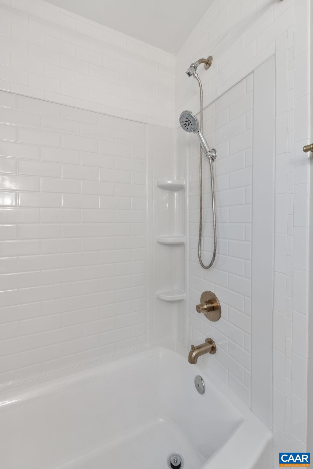 2018 HEATHER GLEN RD, CHARLOTTESVILLE, Virginia 22911, 4 Bedrooms Bedrooms, ,2 BathroomsBathrooms,Residential,2018 HEATHER GLEN,2018 HEATHER GLEN RD,664843 MLS # 664843